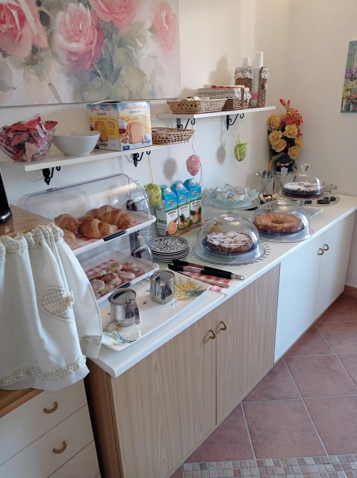 B&B Le Rose Санта-Мария-ди-Кастеллабате Экстерьер фото