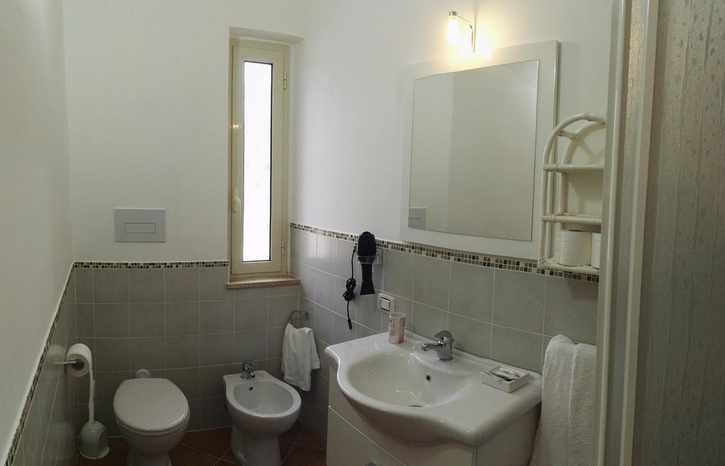 B&B Le Rose Санта-Мария-ди-Кастеллабате Экстерьер фото